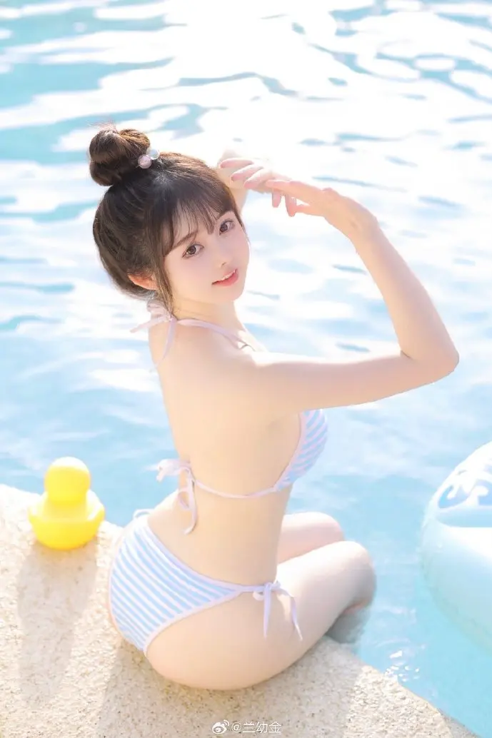 末日觉醒游戏场景